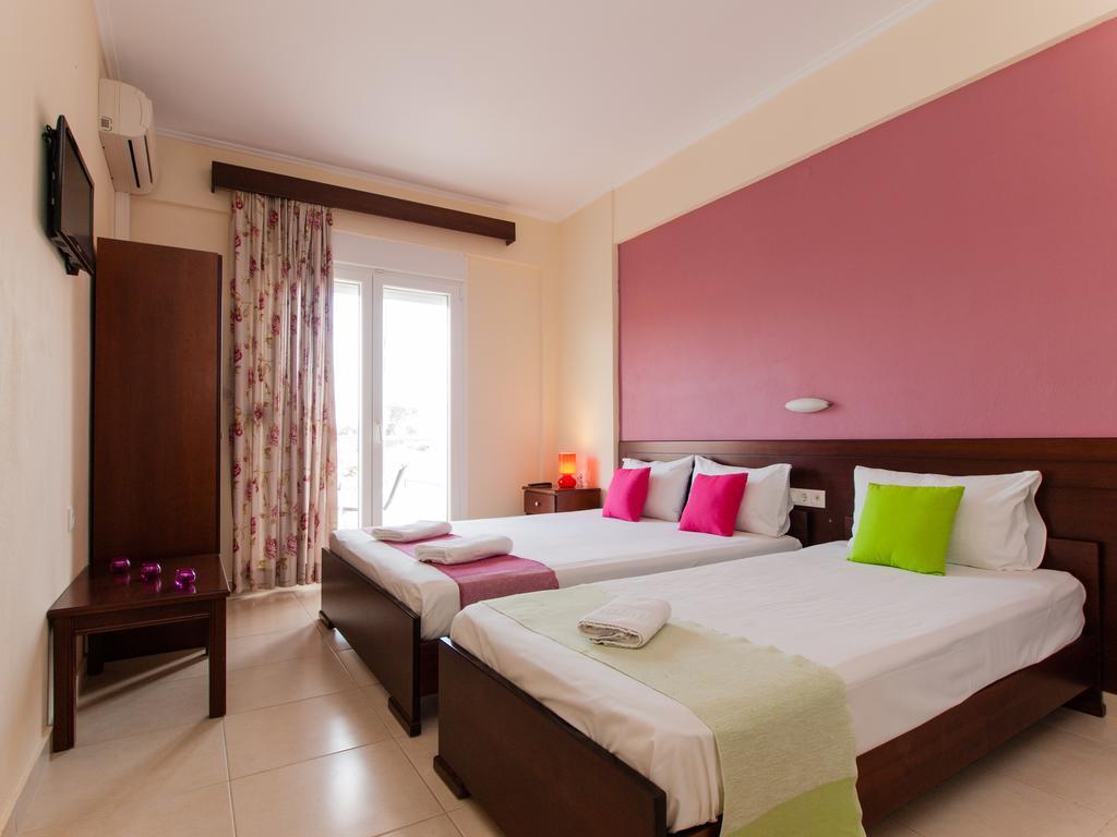Petite Sirene Studios Paralía Chambre photo